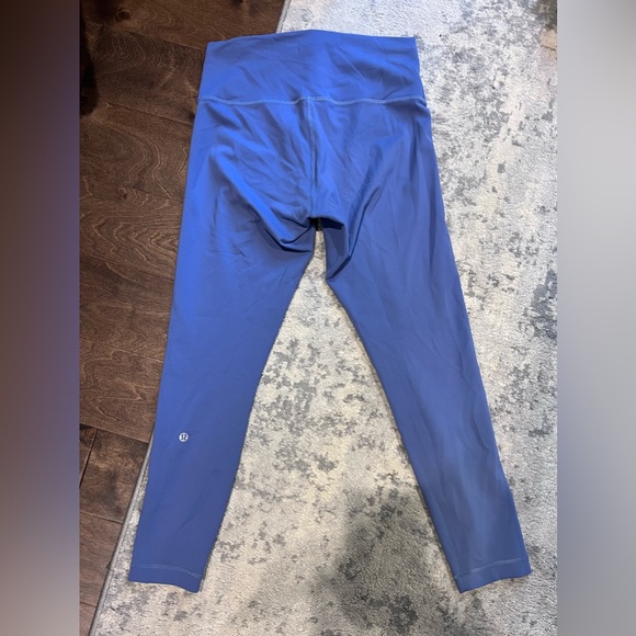 Never worn lululemon leggings size 10 - Picture 2 of 4